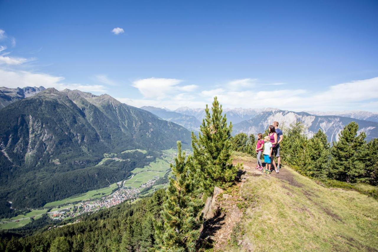 Oetztal Residenz Aparthotel Bagian luar foto